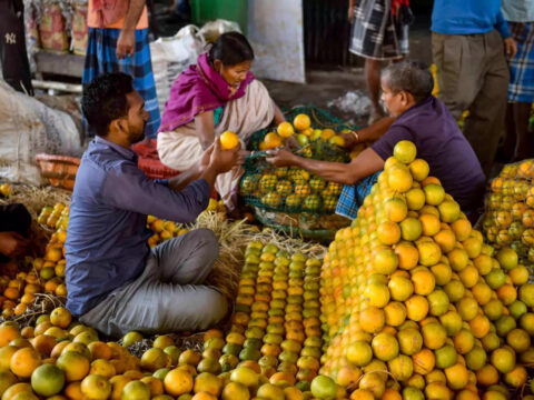 Indian farmers get just one-third of the price we pay for fruits and vegetables