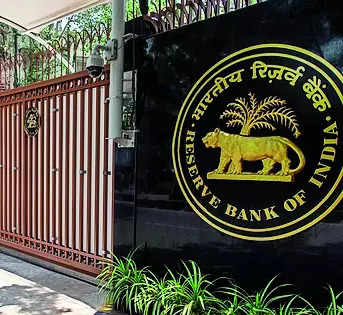 Inflation worries trump lone vote to boost growth, highlights RBI MPC's minutes