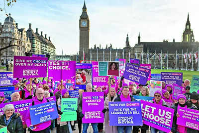 UK lawmakers vote to legalise assisted dying for terminally ill