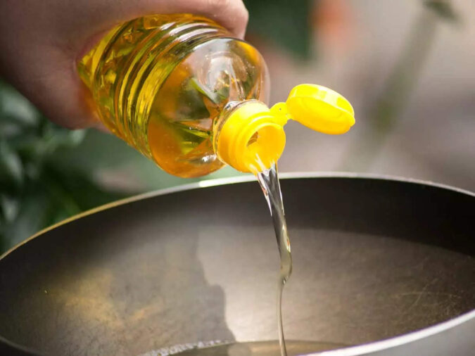 vegetable oil price: India's vegetable oil imports seen lower in 2024-25, industry group says