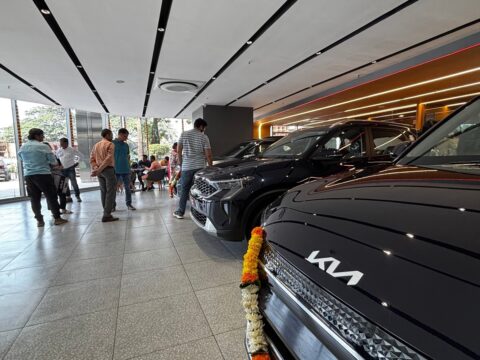 Auto sales in August 2025 remain muted ahead of new GST rates for cars, bikes