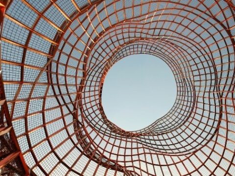 Tech Translated: Data mesh and data fabric