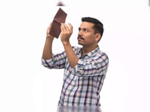 How to achieve financial stability amidst fluctuating income?