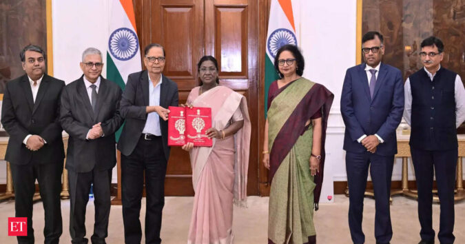 16th Finance Commission submits reports to President Murmu; to be tabled in Winter Session of Parliament ET logo