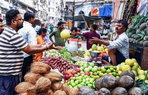 Vegetable prices declined 27.57% after a 21.38% fall a month ago. (ANI)