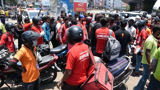 What Swiggy, Zomato and their ilk must do under India labour codes| Business News India's new labour codes ensure that the likes of Swiggy and Zomato can no longer view their delivery partners (gig workers) as independent contractors. (HT)