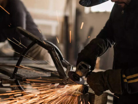 India's industrial output slows to 0.4% in Oct from 4.6% in Sept