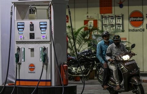 An Indian Oil fuel station in Bengaluru. The state-run refiner has an optional contract to buy about 12 million barrels from Colombia's Ecopetrol. (Bloomberg)