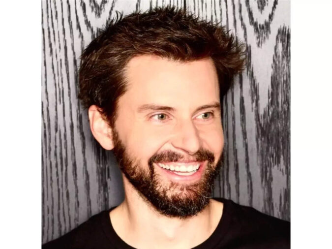 Hinge CEO McLeod stepping down to lead Match Group-backed AI dating startup