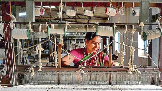 Bangladesh tariffs on Indian yarn could hit domestic prices, mills, and farmers, analysts said. (FILE)