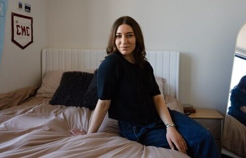 Gen Z, locked out of home buying, puts its money in the market| Business News Helen Bovington in her Manhattan apartment.
