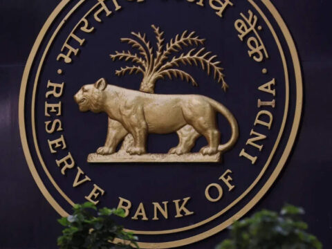 RBI should use forex reserves to prop up rupee: SBI report ET logo