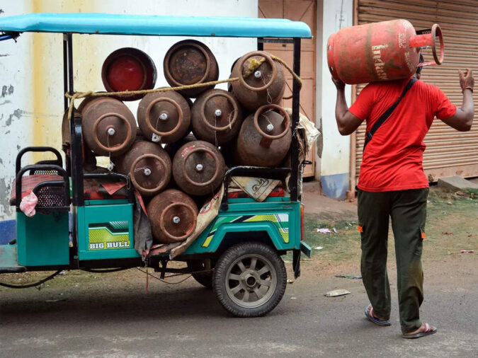 LPG shortage: Orders from restaurants start recovering, says Magicpin