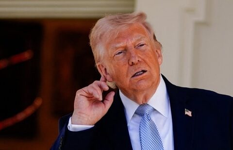 U.S. President Donald Trump gestures, as he heads back to the Oval Office, on the day of the 2026 White House Easter Egg Roll, in Washington, D.C., U.S., April 6, 2026. REUTERS/Nathan Howard (REUTERS)