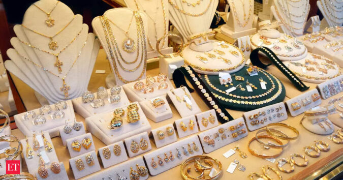 Gems & jewellery exports fall 9% in April to Rs 20952 cr ET logo