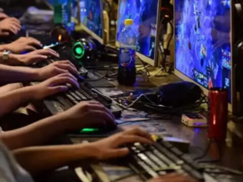 SC upholds govt retrospective 28% GST levy on online gaming companies<br>