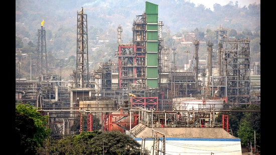 State-run oil firms report 41% jump in Q4 net profit The Indian Oil Corporation refinery at Noonmati, in Guwahati. (ANI)