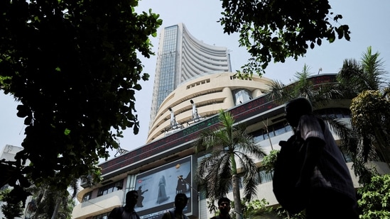 The benchmarks had traded in positive territory for much of the session. (REUTERS File)