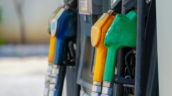 In volatile markets, traders can make huge profits exploiting price discrepancies. (PEXEL)