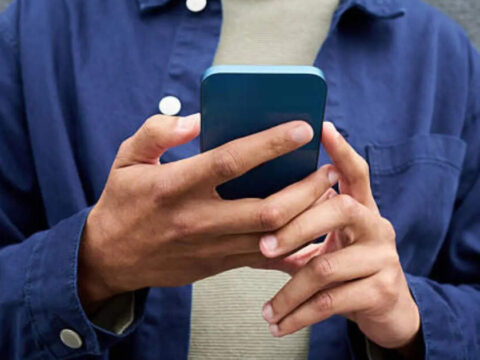 Over 27% Indian households remain offline despite 95% mobile penetration: Report ET logo