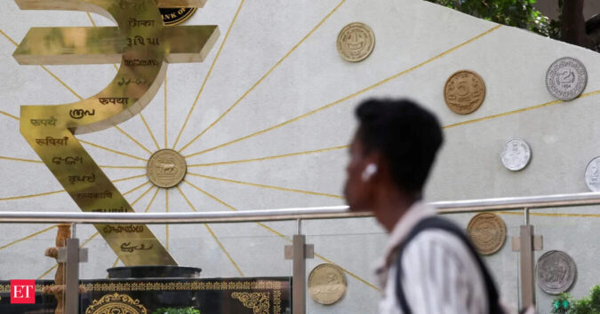 India’s forex reserves fall $9.99 billion to $671.63 billion as of June 12 ET logo