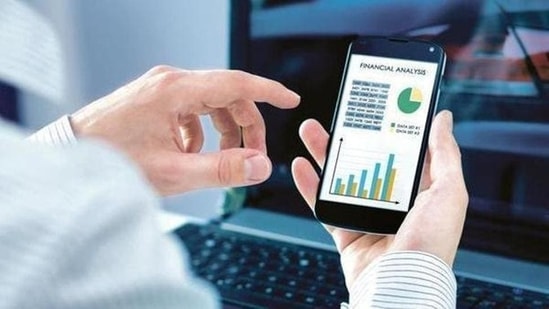 Index funds provide index returns, diversification, and lower costs. (iStock)
