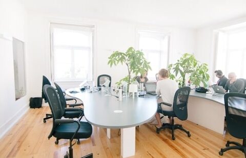 More U.S. CEOs last year crossed the once-rare pay threshold than in any year since 2021—and nearly a dozen topped $200 million. (Unsplash)
