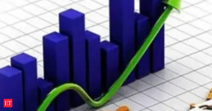 India Growth Resilient Amid Global Uncertainty, but Crude Risks Linger