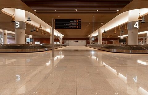 Complimentary airport lounge access: 8 credit cards that provide it without any spend requirement This guide reveals eight credit cards that provide complimentary lounge access, ensuring your travels are more comfortable, whether your flight is delayed or you have extra time before boarding.