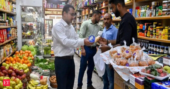 Onion, chicken prices make home-cooked meals costlier in July: Report ET logo