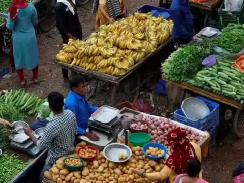 Indian July consumer inflation likely edged higher on food prices: Reuters poll ET logo