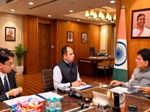 Union Minister Piyush Goyal discusses scaling up retail investment with Nippon Life India AMC CEO Sundeep Sikka ET logo