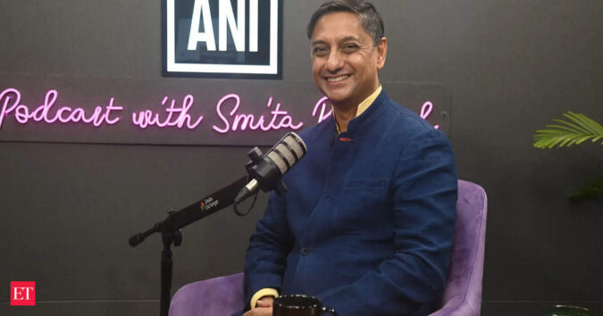 ‘India should not rush into US trade deal, must protect national interests’: EAC-PM Member Sanjeev Sanyal ET logo