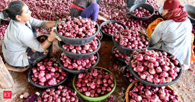 Onion prices up 59%, govt ramps up ‘Kanda Express’ supplies to cool market ET logo
