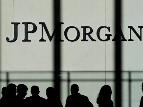 JPMorgan expects the S&P 500 to rise over 10% to 8,200 as strong US growth. (AP)