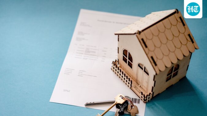Mortgage rates today: The 30-year rate falls to 6.823%. (Pexel/Representatative image) (Pexel)