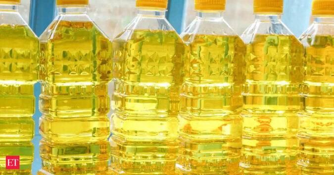 India’s soyoil imports hit record high in August and palm six-month peak, dealers say ET logo