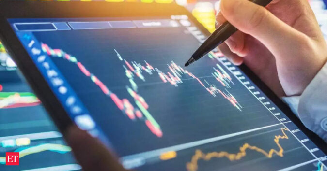 Services Activity Up in Aug on New Business