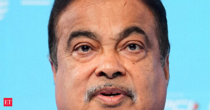 Nitin Gadkari Mumbai traffic: Nitin Gadkari has a new plan for Mumbai traffic: After getting stuck for an hour, minister proposes a tech-driven solution to the city’s congestion problem ET logo