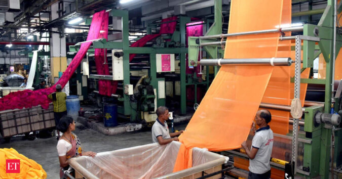 Indian exporters see strong festive season orders for textiles and food products to US and Europe Festive season boosts India's textile, food export orders<br>