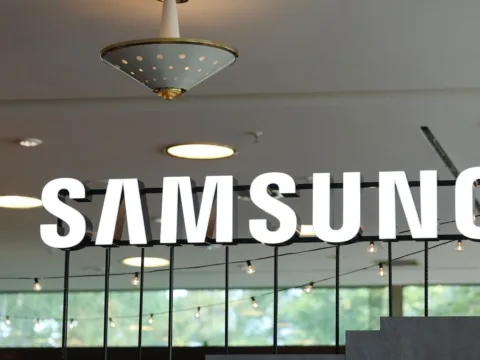 The cuts have affected director-level officials and team leads at the headquarters, besides branch and area managers working across Samsung’s operating branches. (Bloomberg)