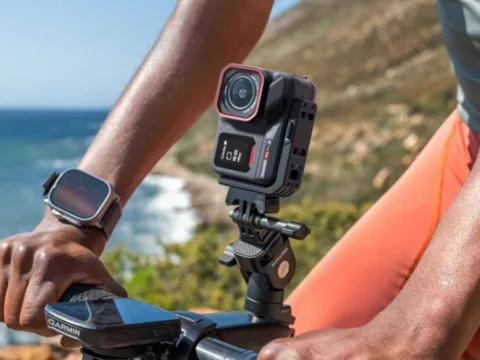 GoPro is being bought by Starman Optical for $285 million as the action-camera maker faces debt, rising memory chip prices and tough Chinese competition. (Insta360)