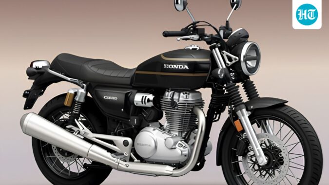 The CB500 will be available in three variants. (X/ @BigWingIndia)