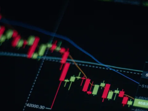 S&P 500 and Dow futures attempt recovery as oil prices rise above $100. (Pexel)
