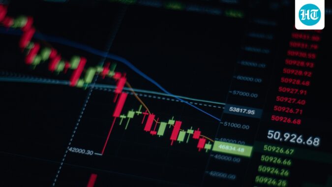Global markets fall as US-Iran strikes push oil prices and bond yields higher. (Pexel)