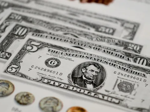 Investors are now anticipating further tightening from central banks, with Federal Reserve officials flagging the possibility of more hikes if inflation does not ease. (Representative Image/Unsplash)