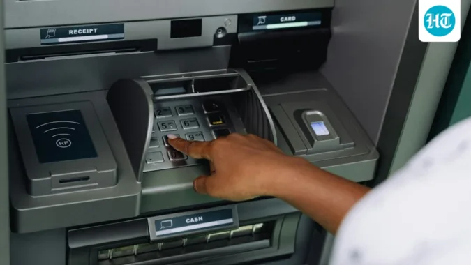The mandate issued by the finance ministry to keep banks open on Sunday was taken to prevent banking services from effectively remaining unavailable for five consecutive days (Unsplash/Representational)