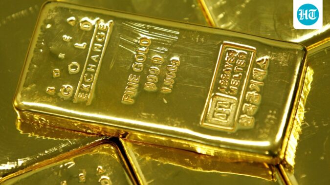 File: One kilogram gold bars are seen in this picture illustration (REUTERS)