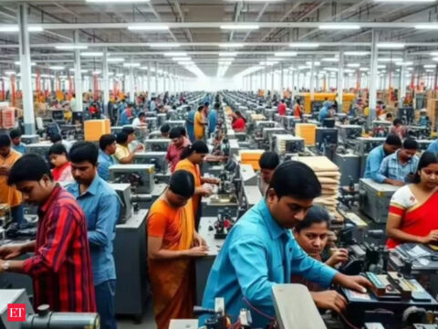 Manufacturing sentiment improves in Q2