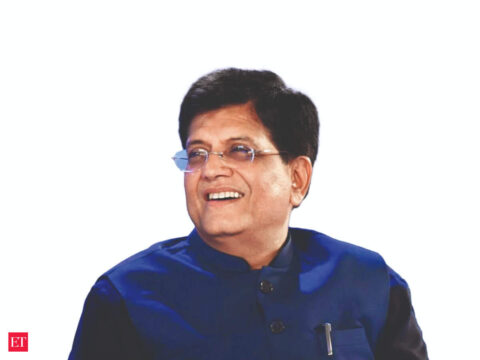 Exports to hit $1 trillion this fiscal: Piyush Goyal ET logo